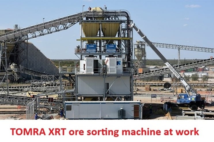 1690202644_TOMRAXRToresortingmachineatwork.jpg