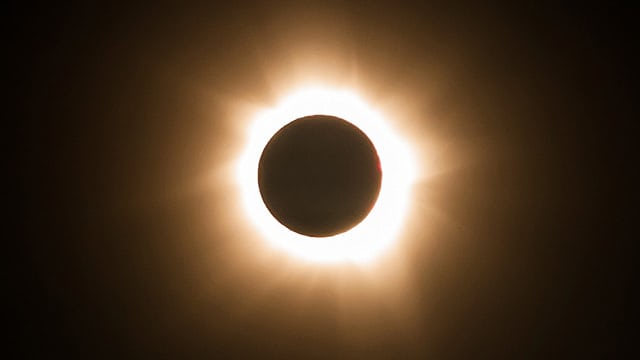1821701943_Total-solar-eclipse-from--001.jpg